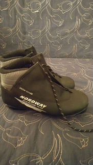 Лыжные ботинки