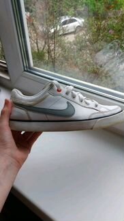 Кроссовки Nike женские