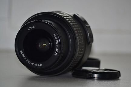 Продам объектив AF-S Nikkor 18-55mm f/3.5-5.6G VR