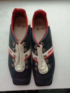 Ботинки лыжные