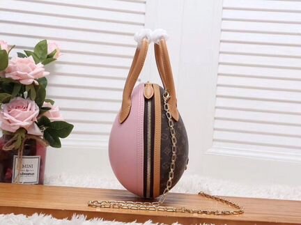 Сумка louis vuitton egg souple новинка в форме яйц