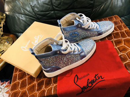 Кеды(стразы) новые кожа снаружи и внутри