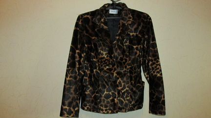 Замечательный необычный пиджак