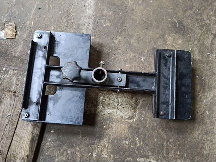 Опора для коробки передач BMW 24 0 25