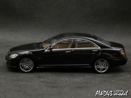 Mercedes S63 AMG W221 black 1:43 AutoArt 56207