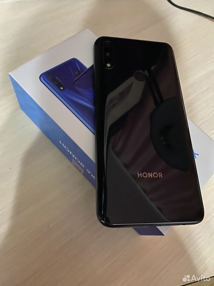 Телефон Honor 9X